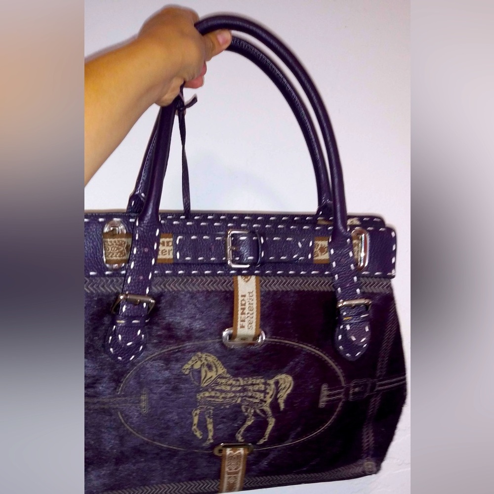 FENDI - Picture 2 of 7